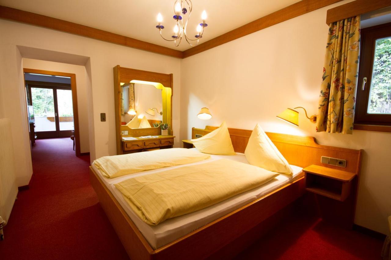 Hotel Garni Sonnblick Бад Клайнкирххайм Стая снимка