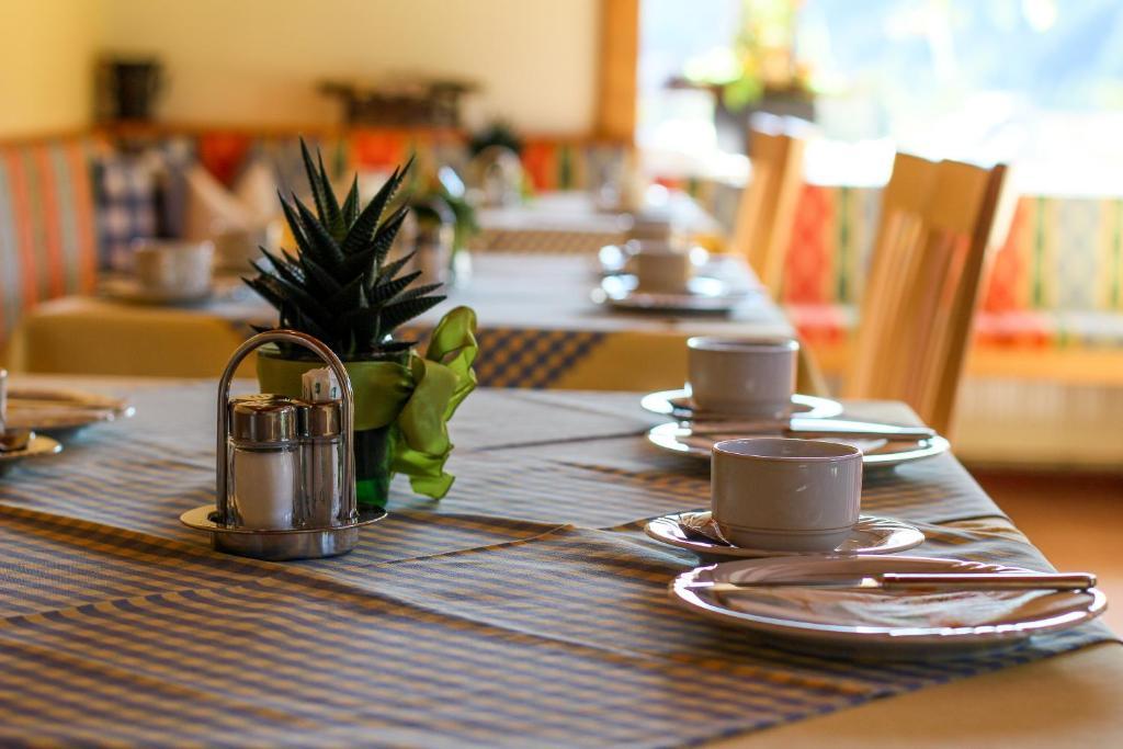 Hotel Garni Sonnblick Бад Клайнкирххайм Екстериор снимка