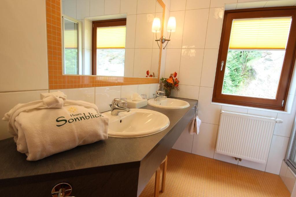 Hotel Garni Sonnblick Бад Клайнкирххайм Екстериор снимка